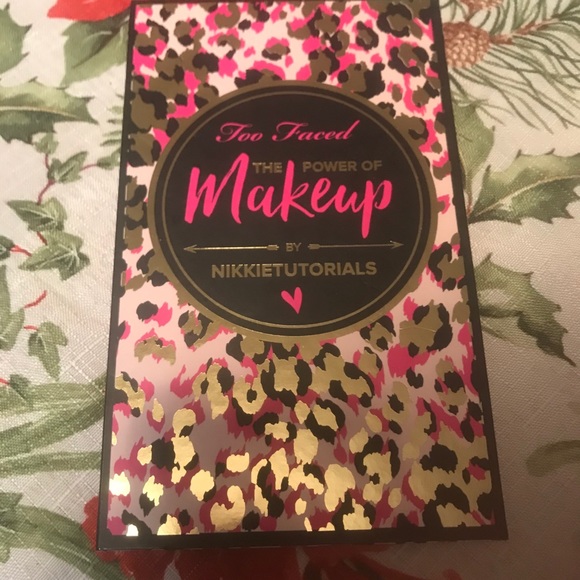 Too Faced power of makeup Nikkietutorials … - Picture 2 of 5